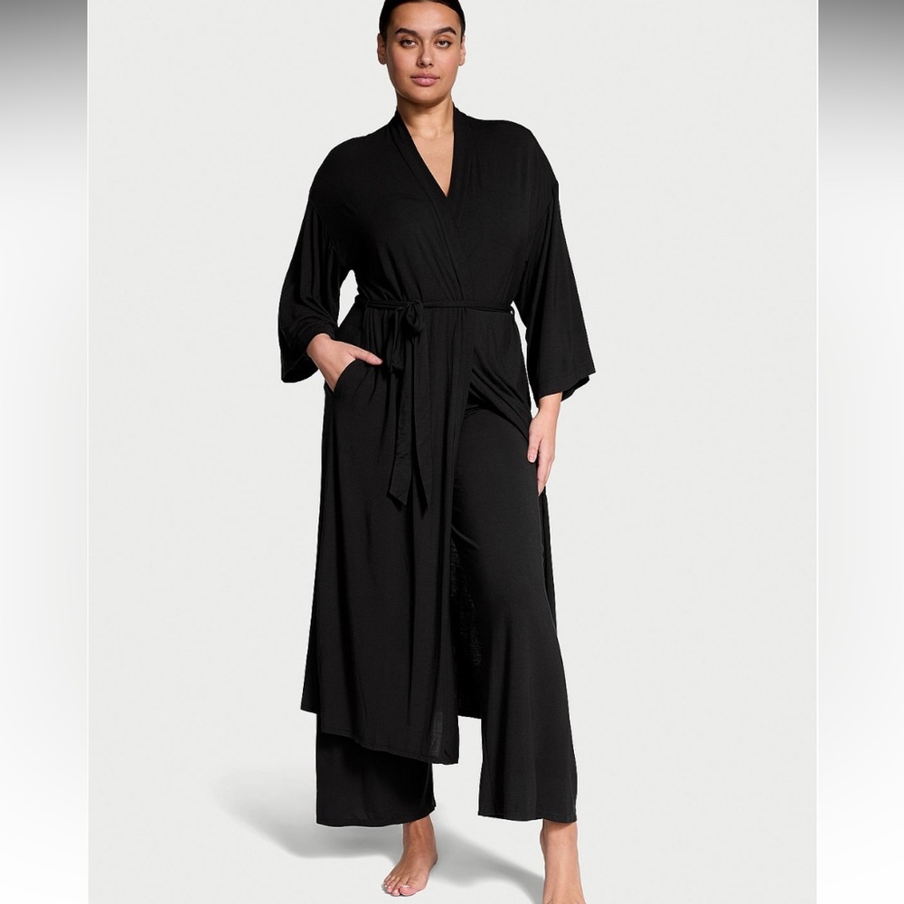 Victoria’s Secret modal soft pajama pant & robe set, purple and black size M/L